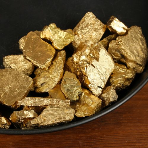 goldankauf-berlin-friedrichshain-goldnuggets-schale-tisch