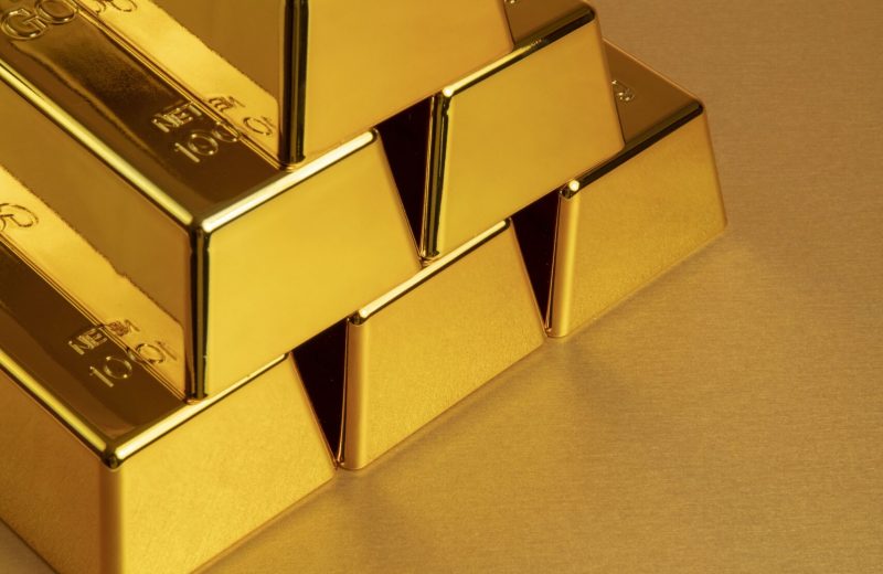 goldanakuf-berlin-hellersdorf-hauptstadtgold-gold-goldbarren-tisch